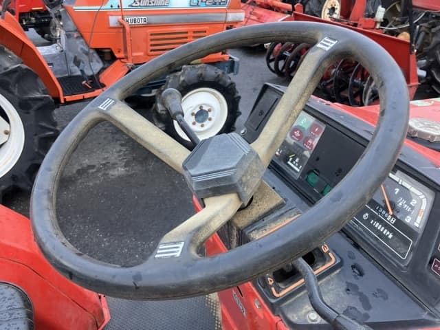 Tractor — Auction (lot 8459-2222)