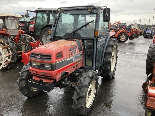 Tractor — Auction (lot 8459-2223)