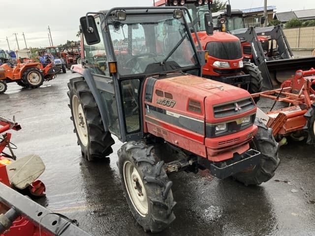 Tractor — Auction (lot 8459-2223)