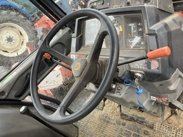 Tractor — Auction (lot 8459-2223)