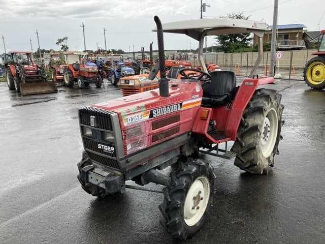 Tractor — Auction (lot 8459-2224)