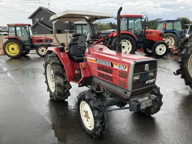 Tractor — Auction (lot 8459-2224)
