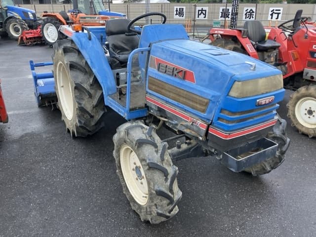 Tractor — Auction (lot 8459-2226)