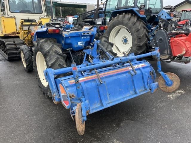 Tractor — Auction (lot 8459-2227)