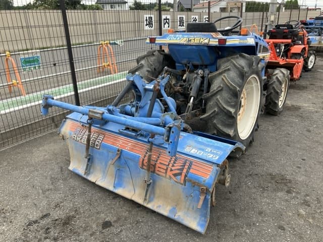 Tractor — Auction (lot 8459-2228)