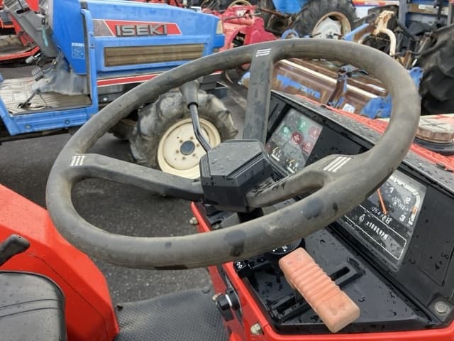 Tractor — Auction (lot 8459-2229)