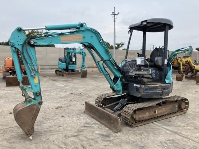 MINI EXCAVATOR — Auction (lot 8459-223)
