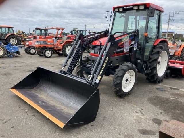 Tractor — Auction (lot 8459-2235)