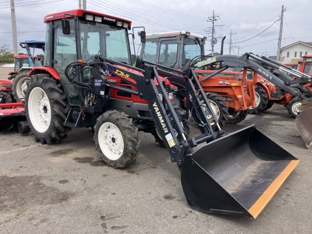 Tractor — Auction (lot 8459-2235)