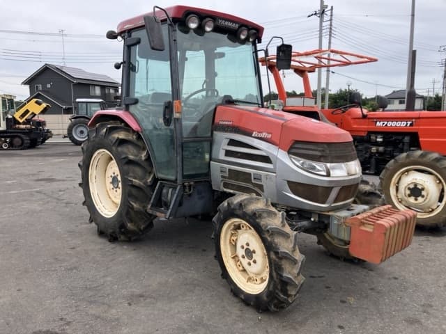 Tractor — Auction (lot 8459-2240)