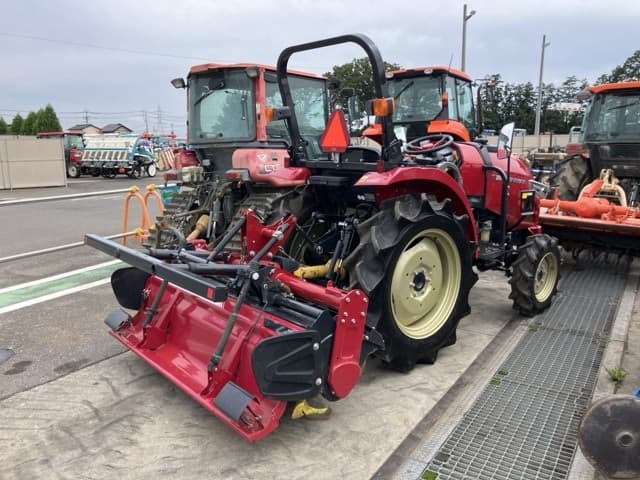 Tractor — Auction (lot 8459-2242)