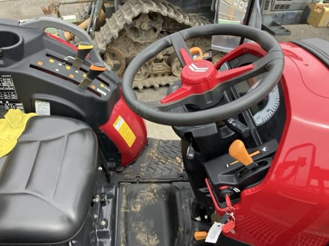 Tractor — Auction (lot 8459-2242)