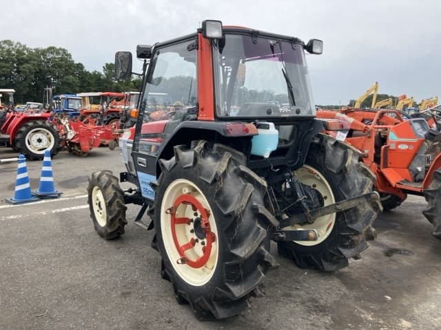 Tractor — Auction (lot 8459-2245)