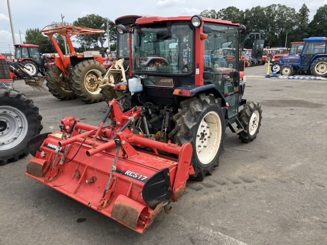 Tractor — Auction (lot 8459-2247)