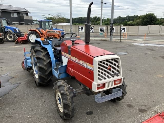 Tractor — Auction (lot 8459-2249)