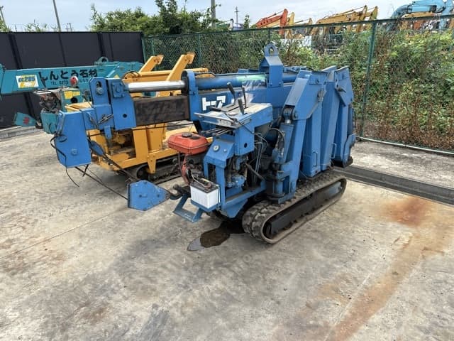 MINI CRAWLER CRANE — Auction (lot 8459-225)