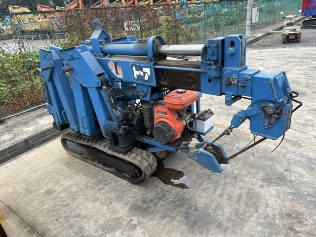 MINI CRAWLER CRANE — Auction (lot 8459-225)