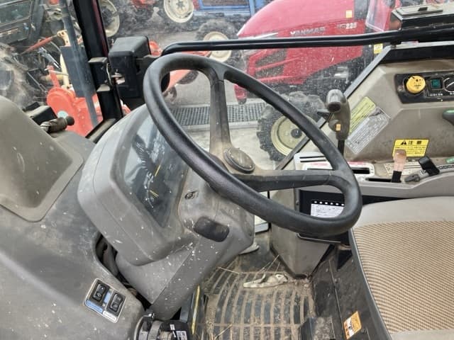 Tractor — Auction (lot 8459-2251)