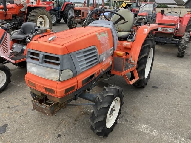 Tractor — Auction (lot 8459-2260)