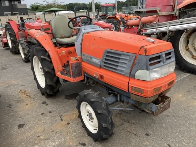 Tractor — Auction (lot 8459-2260)