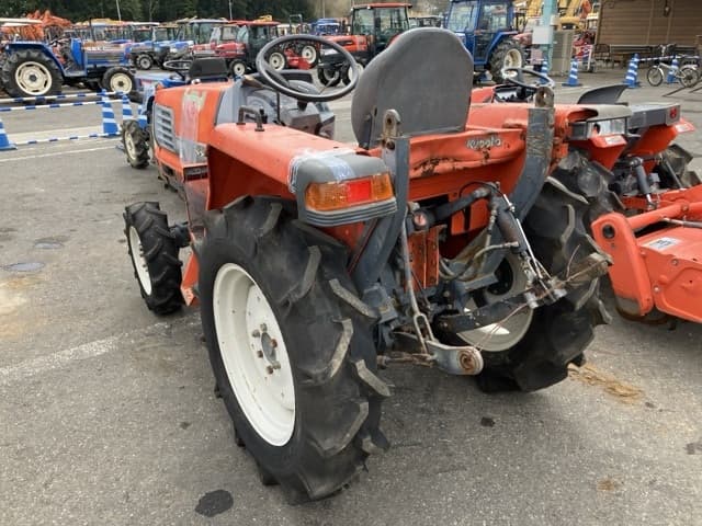 Tractor — Auction (lot 8459-2260)