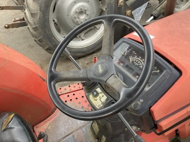 Tractor — Auction (lot 8459-2268)