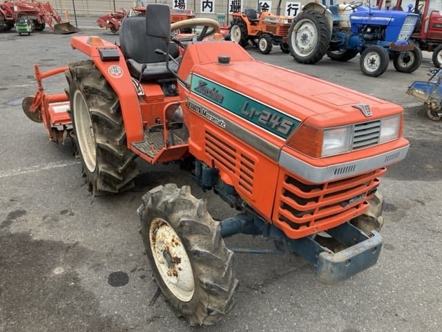 Tractor — Auction (lot 8459-2274)