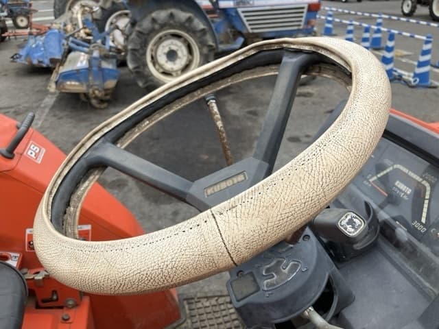 Tractor — Auction (lot 8459-2274)