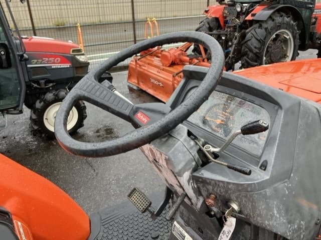 Tractor — Auction (lot 8459-2277)