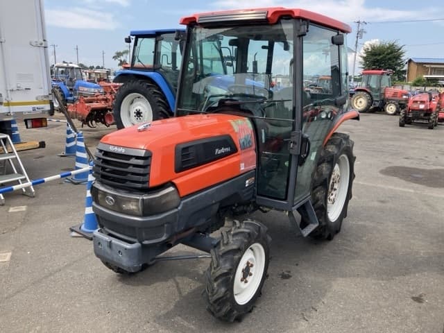 Tractor — Auction (lot 8459-2296)