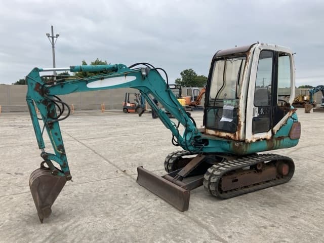 MINI EXCAVATOR — Auction (lot 8459-23)