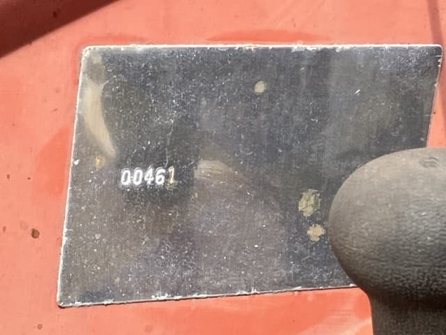 Tractor — Auction (lot 8459-2301)