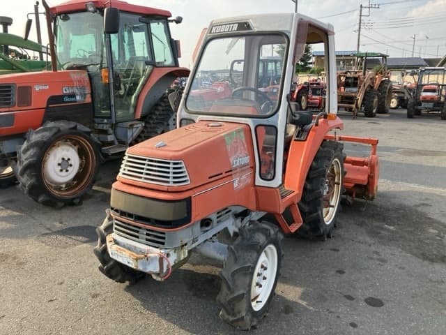 Tractor — Auction (lot 8459-2308)