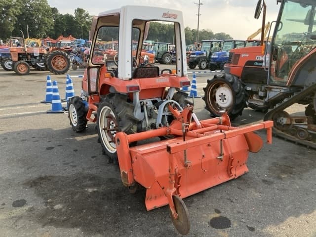 Tractor — Auction (lot 8459-2308)