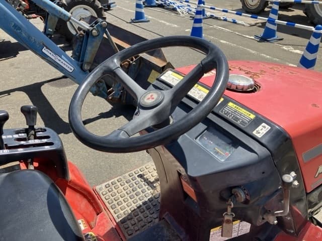 Tractor — Auction (lot 8459-2309)