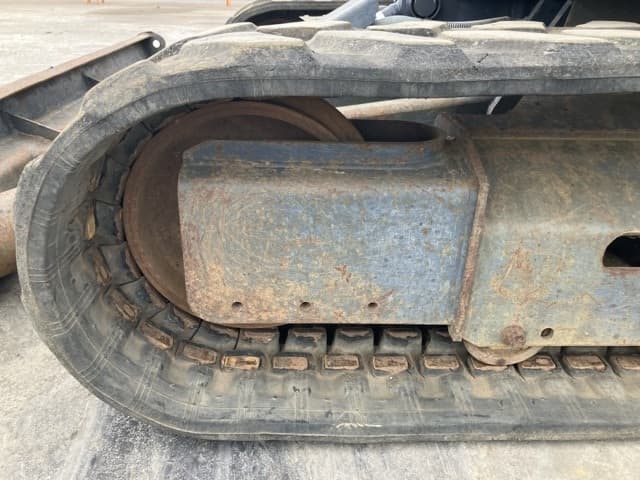 MINI EXCAVATOR — Auction (lot 8459-24)
