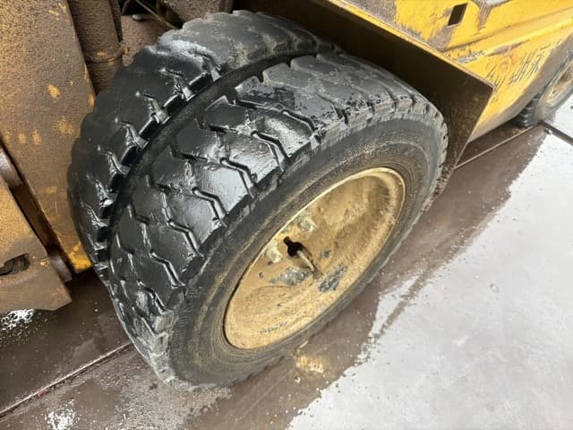 Forklift — Auction (lot 8459-24005)