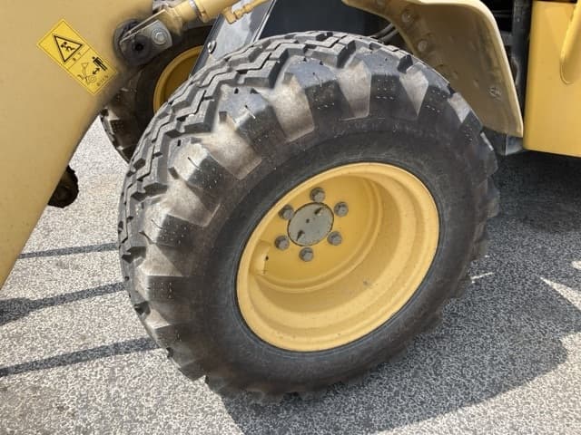 MINI WHEEL LOADER — Auction (lot 8459-243)