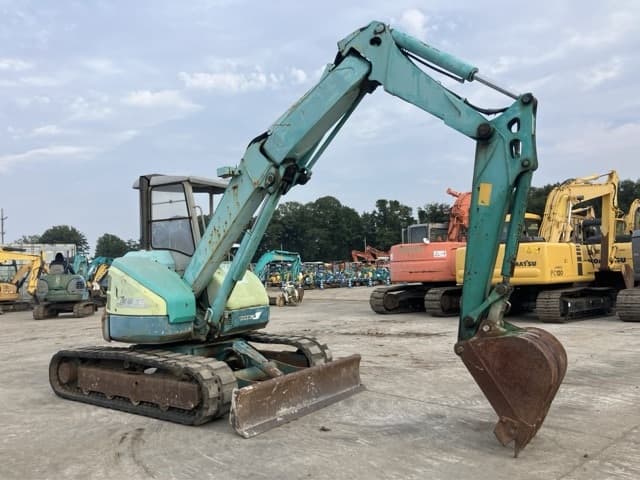 MINI EXCAVATOR — Auction (lot 8459-245)