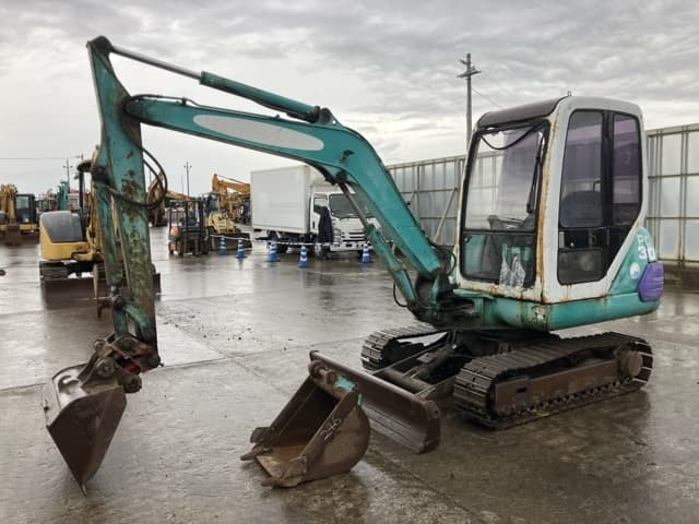 MINI EXCAVATOR — Auction (lot 8459-246)