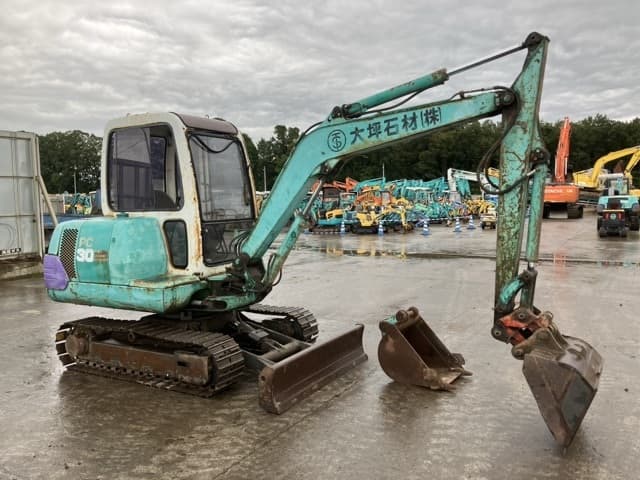 MINI EXCAVATOR — Auction (lot 8459-246)