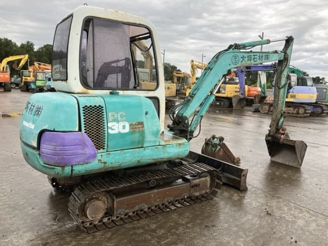MINI EXCAVATOR — Auction (lot 8459-246)