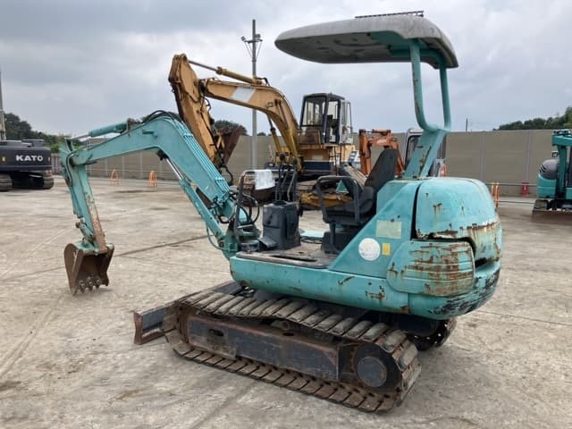 MINI EXCAVATOR — Auction (lot 8459-253)