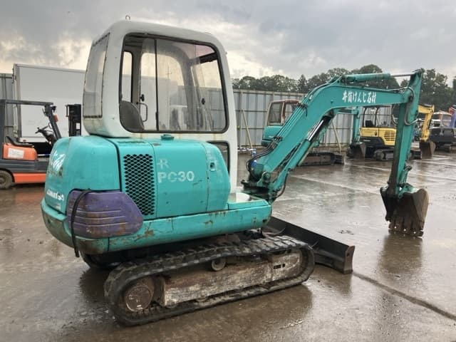 MINI EXCAVATOR — Auction (lot 8459-255)