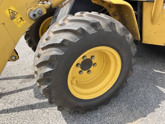 MINI WHEEL LOADER — Auction (lot 8459-259)