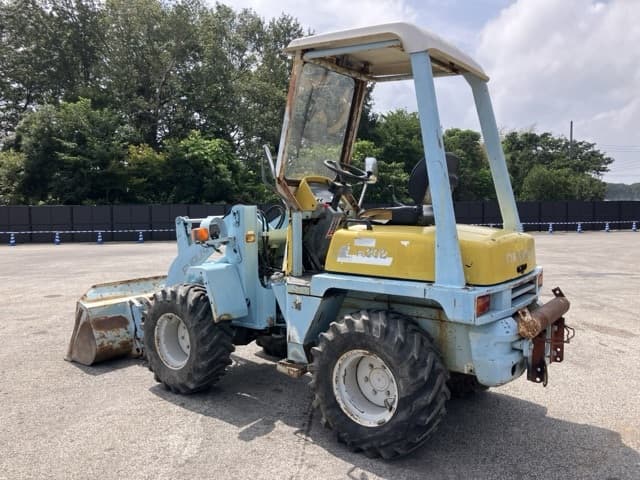 MINI WHEEL LOADER — Auction (lot 8459-260)