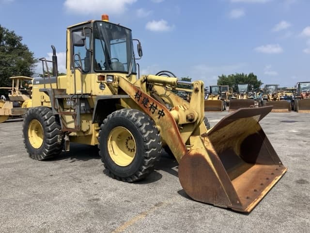 WHEEL LOADER — Auction (lot 8459-261)