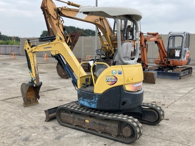 MINI EXCAVATOR — Auction (lot 8459-278)