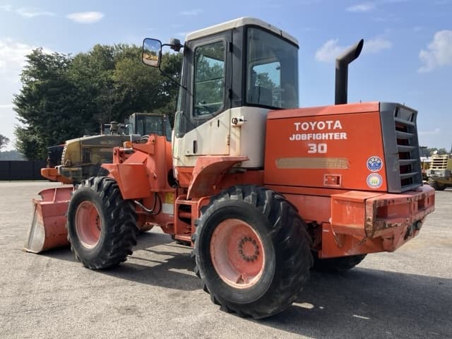 WHEEL LOADER — Auction (lot 8459-279)