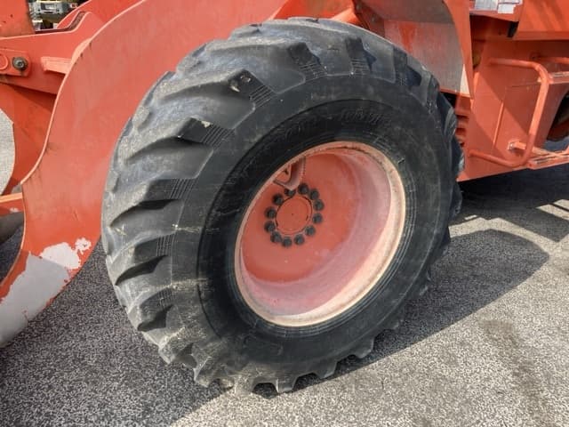 WHEEL LOADER — Auction (lot 8459-279)